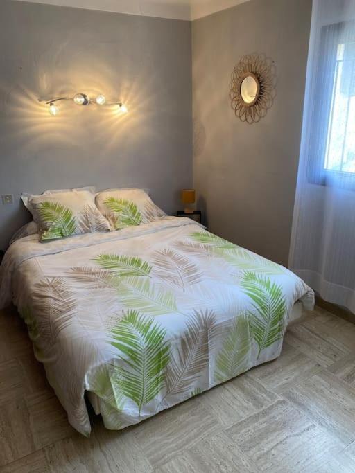 Appartement Spacieux Cases-de-Pene Bagian luar foto